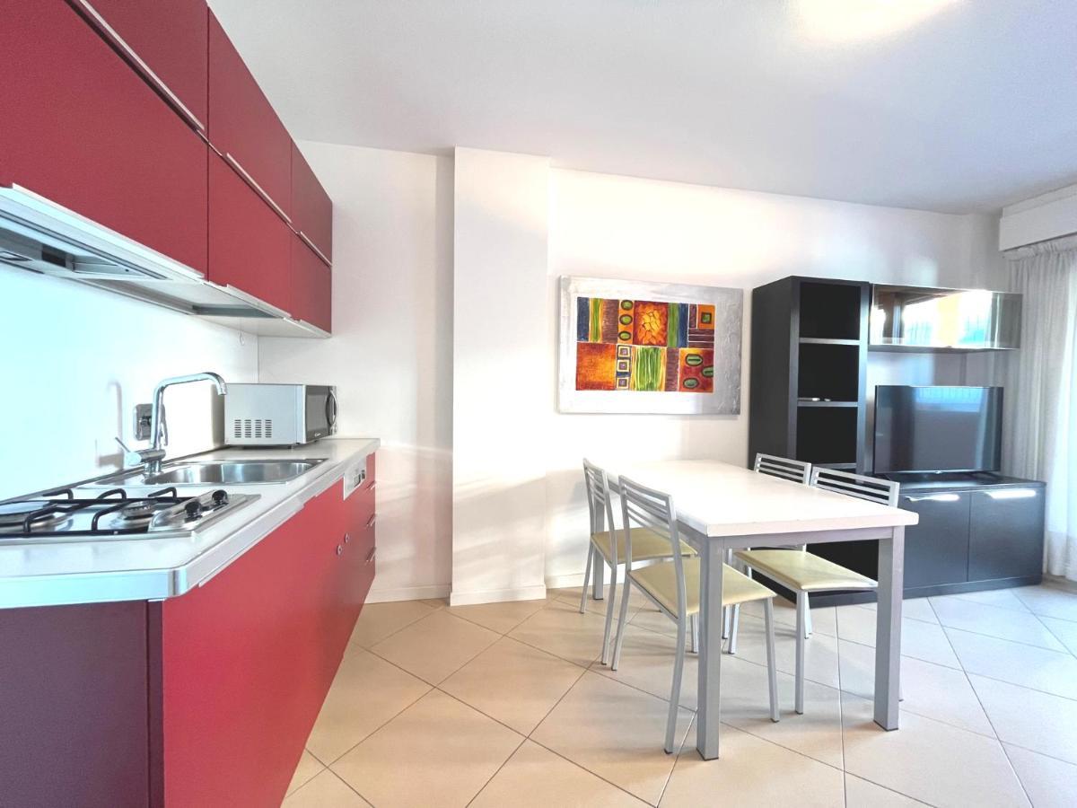 Capitol Apartments Grado Exterior foto